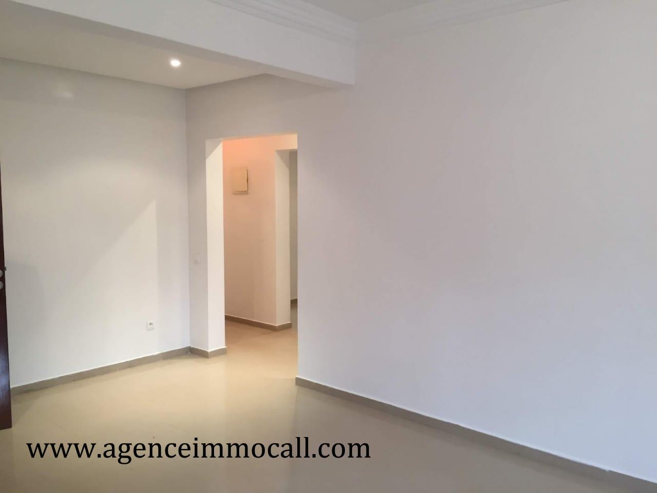 Appartement en vente à Riad Ouled Mtaa - Rabat — 2