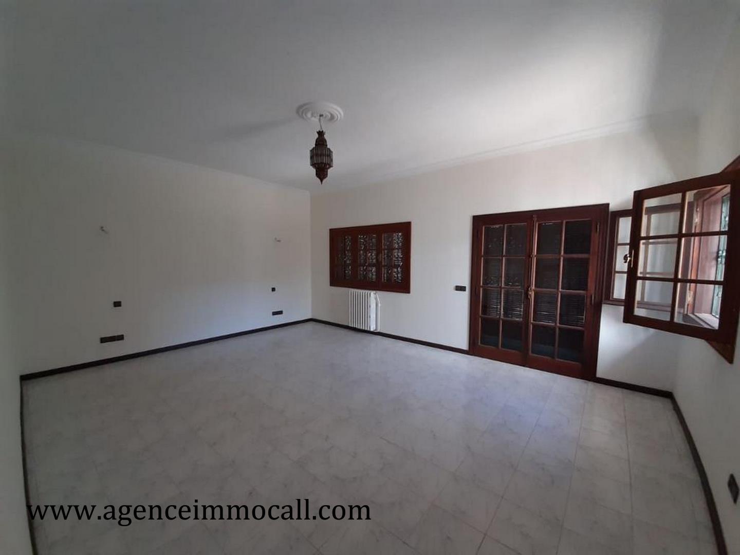 Belle villa en location à SOUISSI — 5