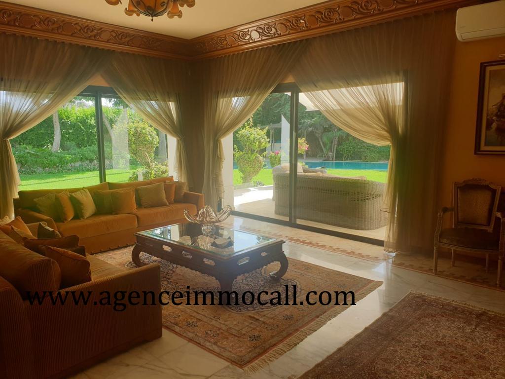 villa à vendre à souissi — 5