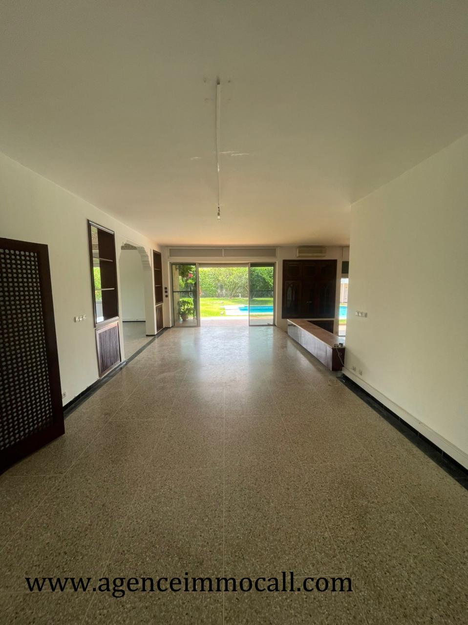 Villa de luxe à louer située à SOUISSI - Rabat — 4