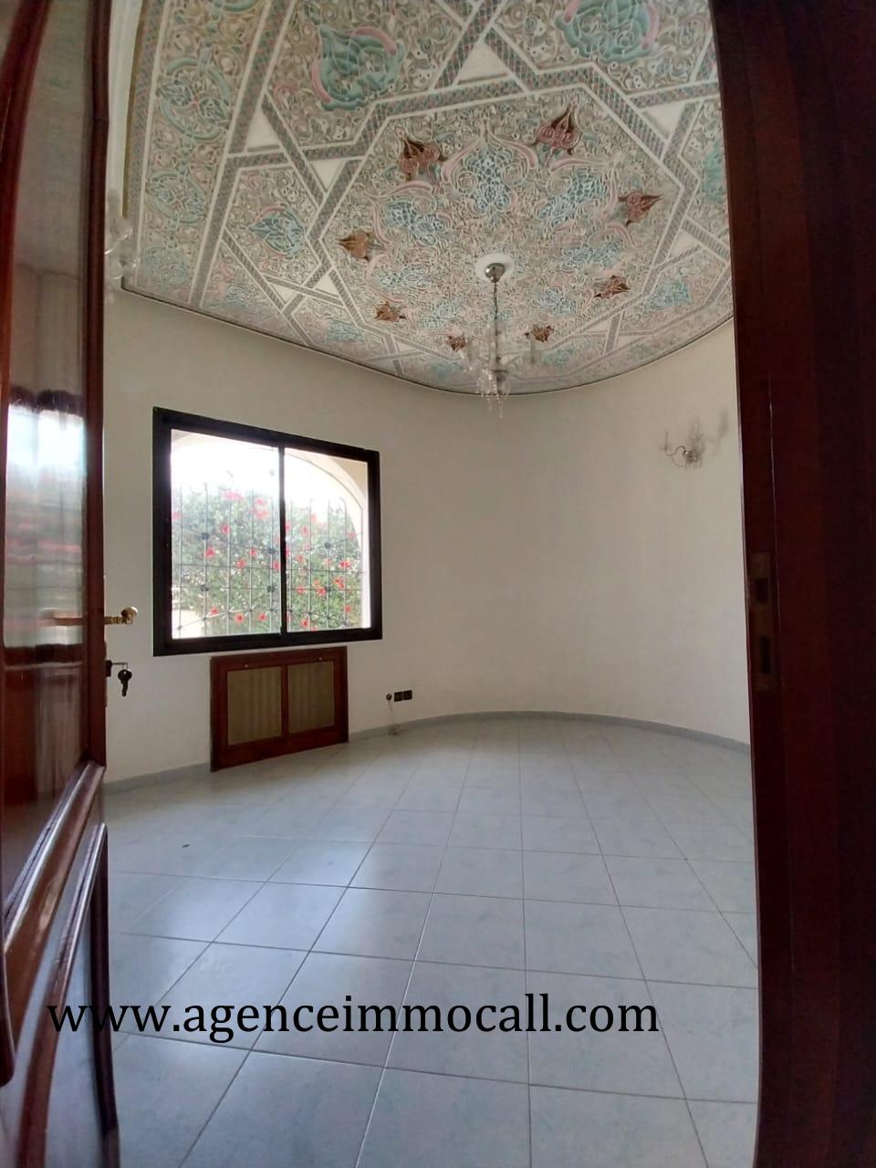 Villa en location à Hay riad — 5