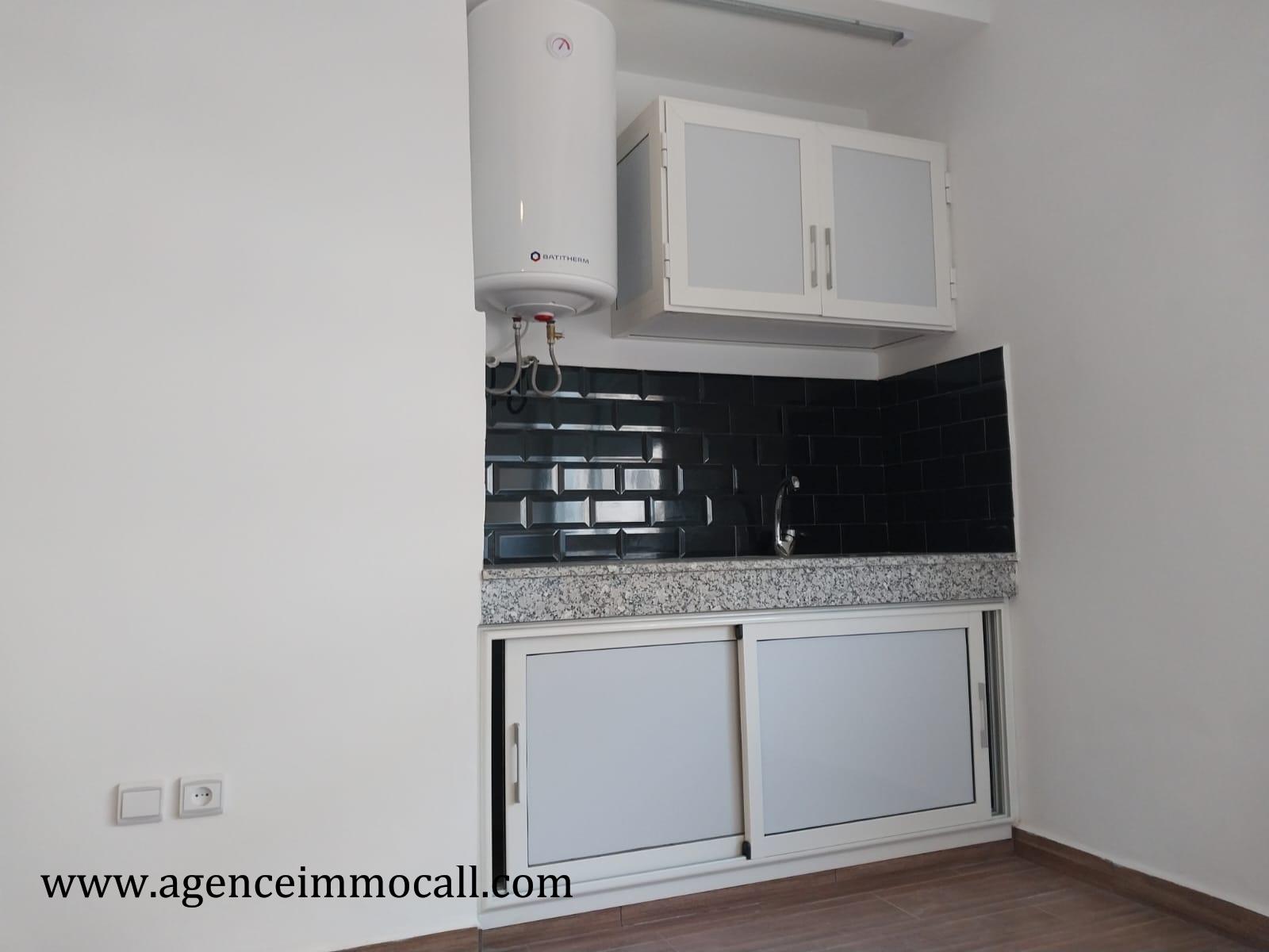 Studio entièrement rénové en location à Agdal — 3