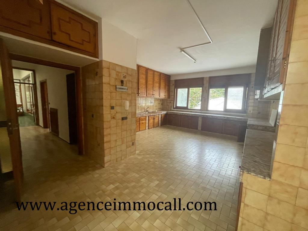 Villa à louer au quartier SOUISSI-Rabat — 6