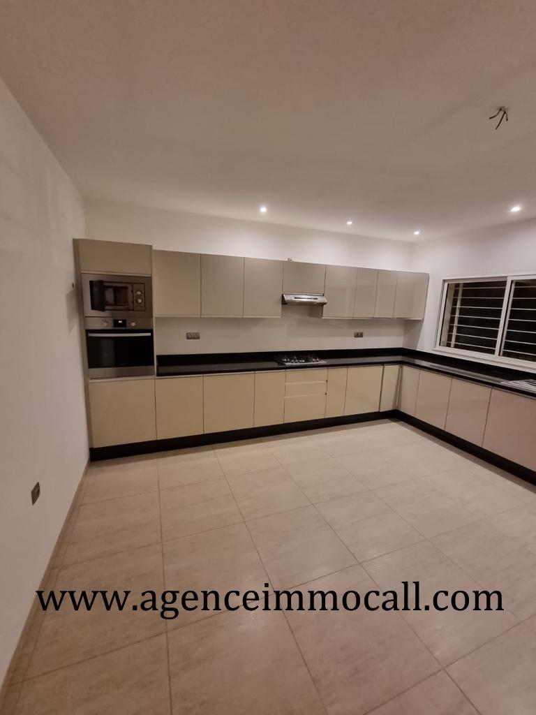 Villa 460 m² à El Menzeh — 8