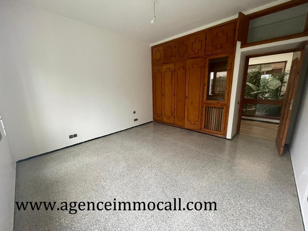Villa f Souissi — 10