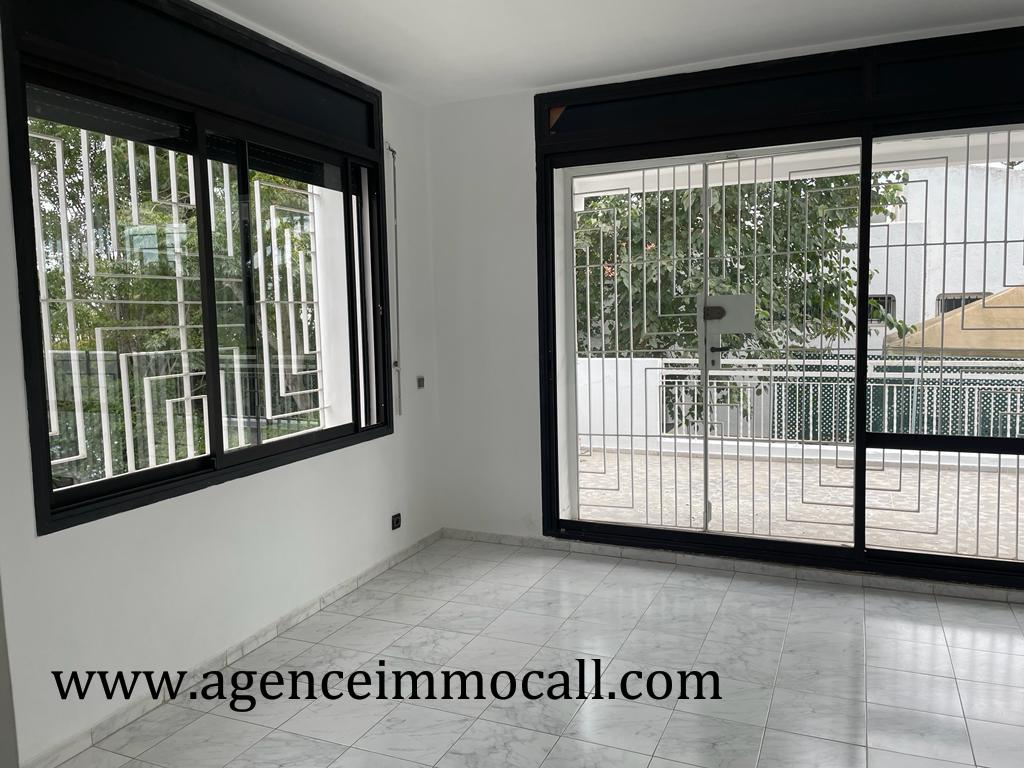 Villa à louer au quartier SOUISSI-Rabat — 4
