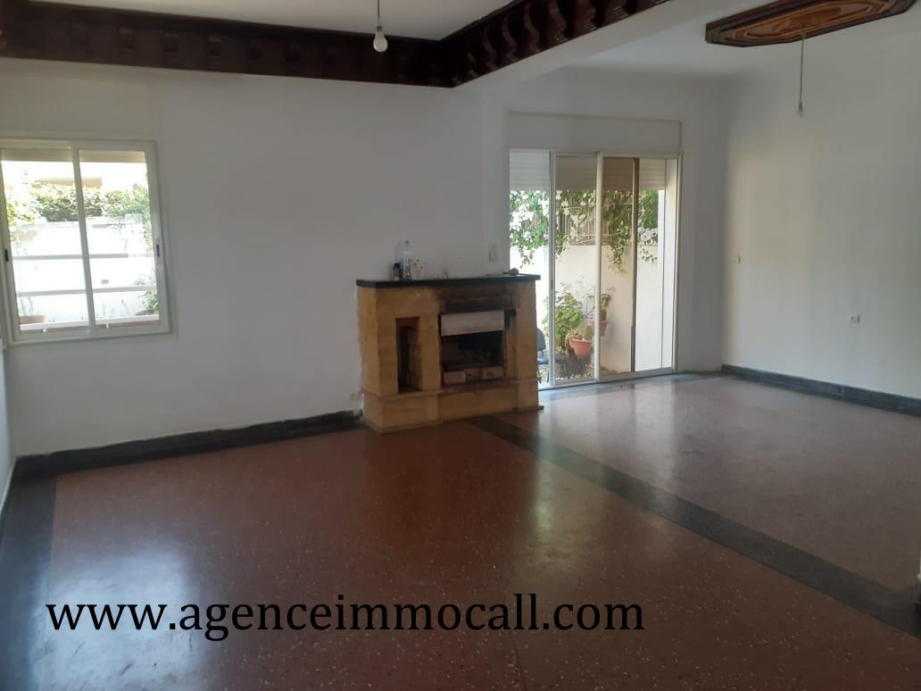 Villa à vendre située à Agdal-Rabat — 4