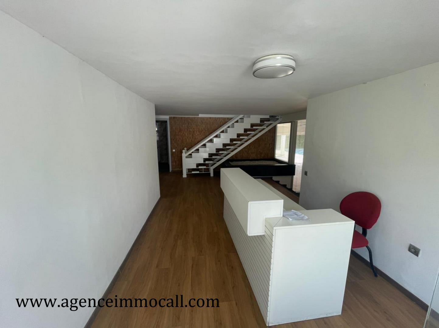 Villa Plateau Bureau au quartier SOUISSI-Rabat — 5