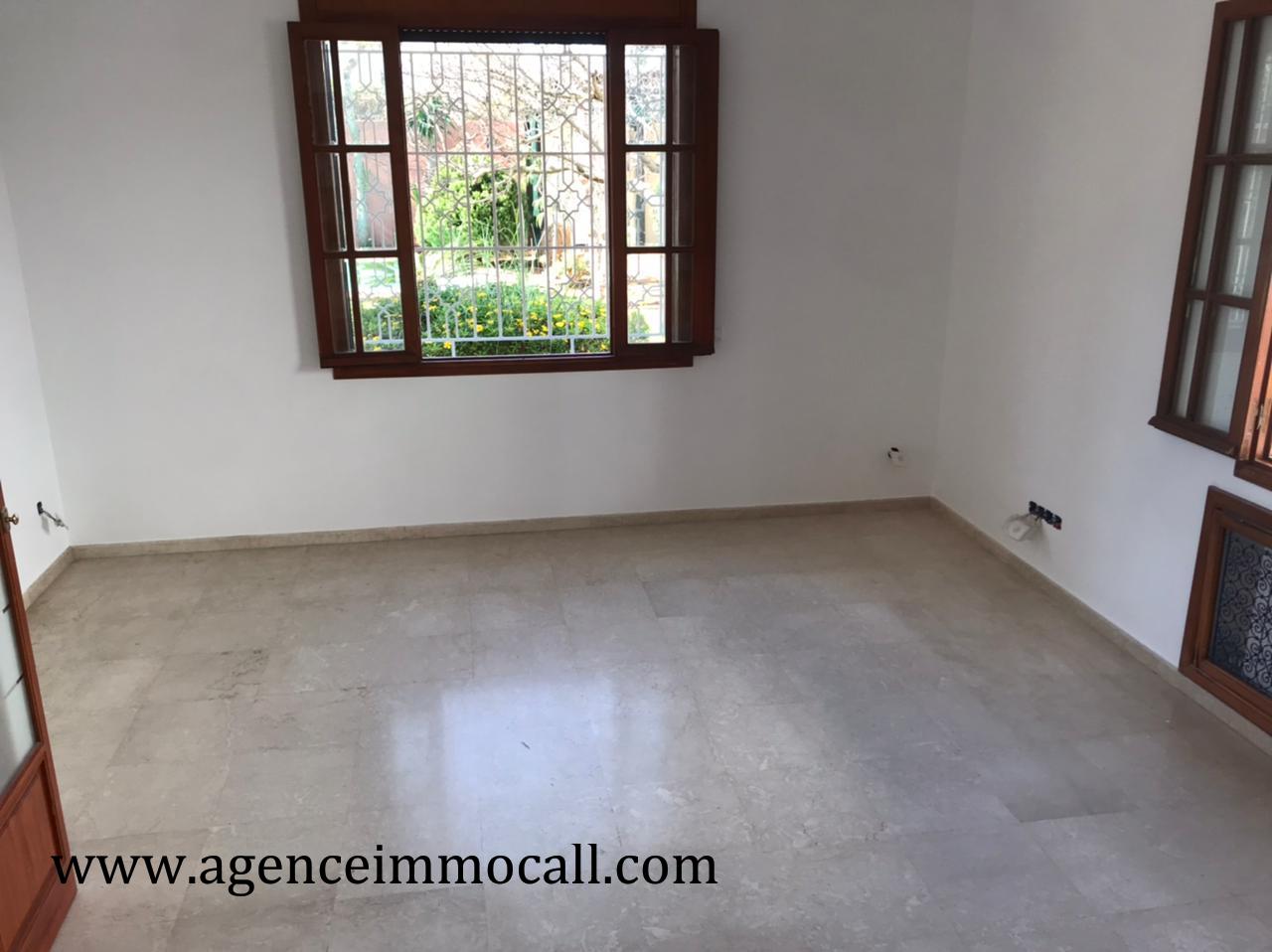 Villa en location à Hay Riad - Rabat — 4