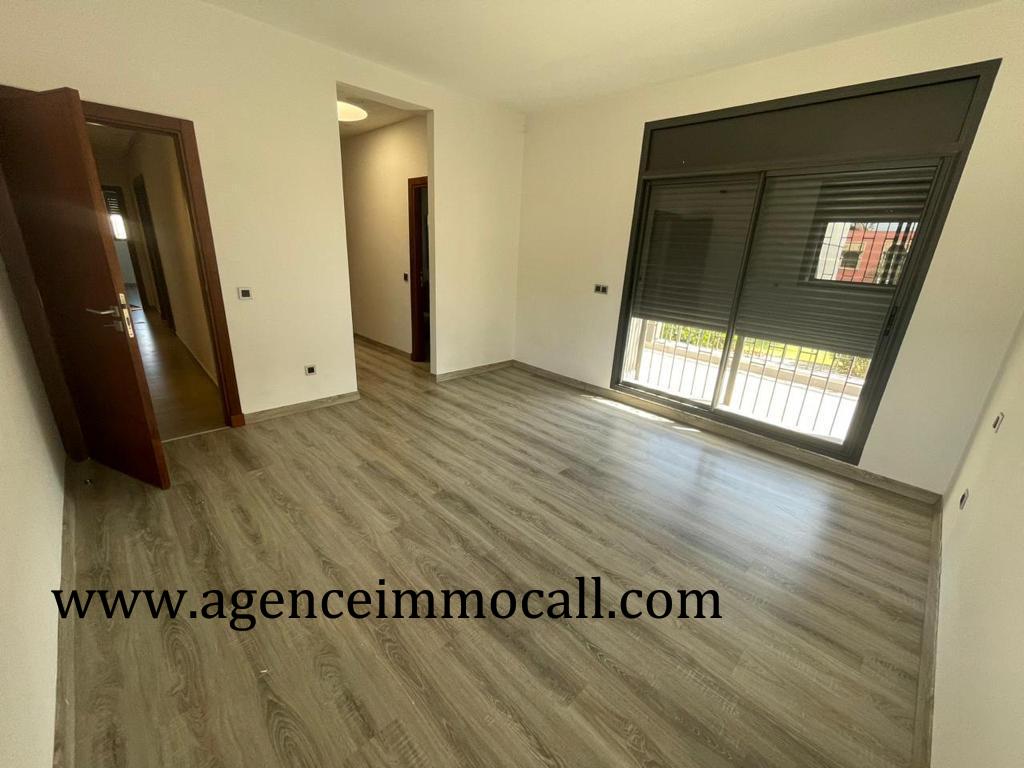 Villa en location à Souissi - Rabat — 5
