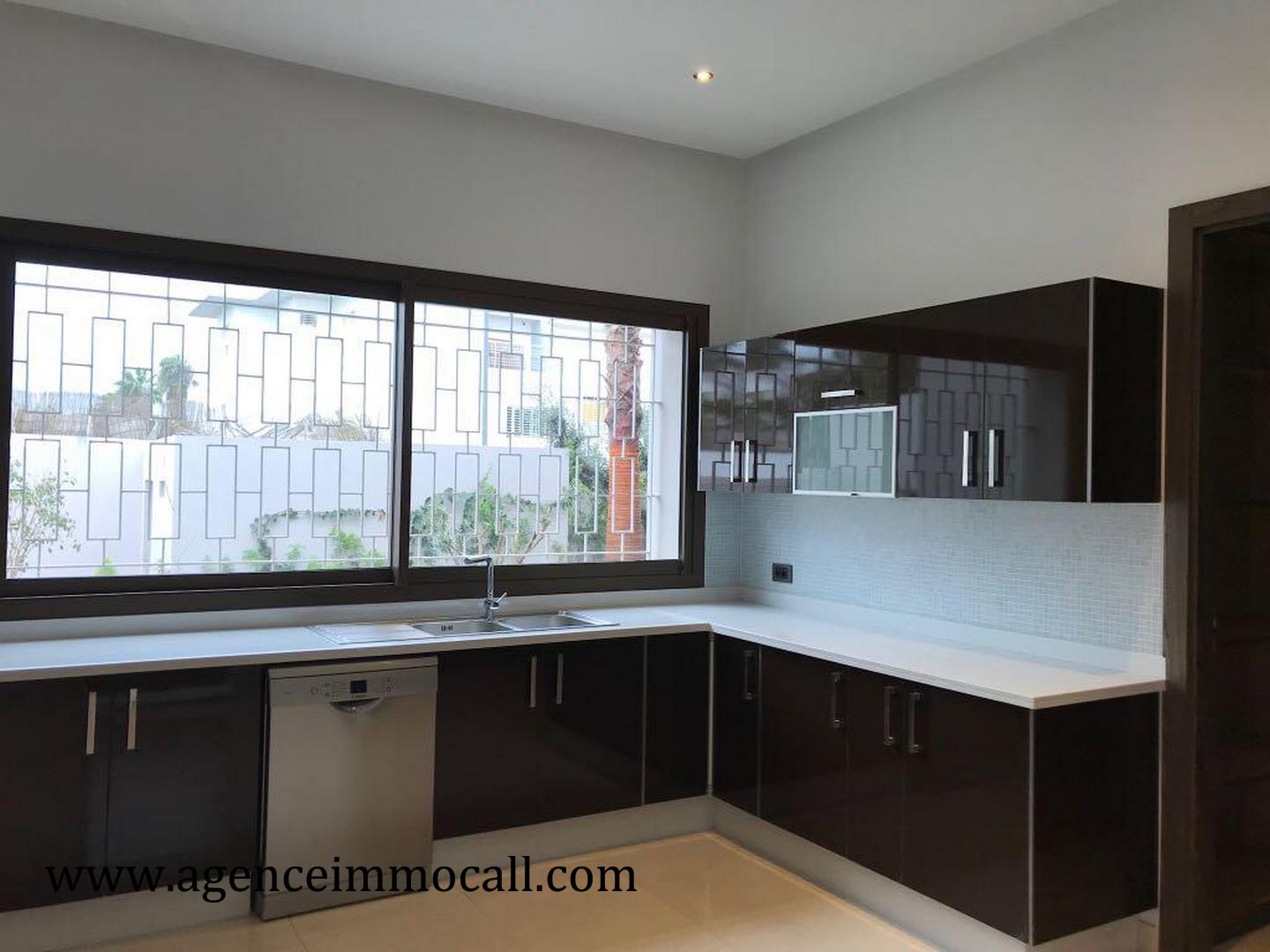 Villa 1000 m² à Souissi — 7