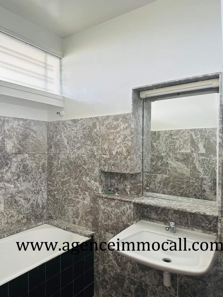 Appartement en location à Agdal — 5