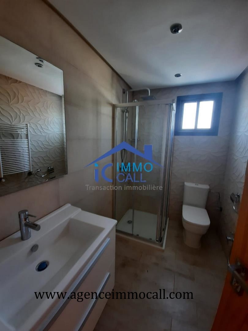 à LOUER Villa vide avec 4 chambres à Hay Riad — 6