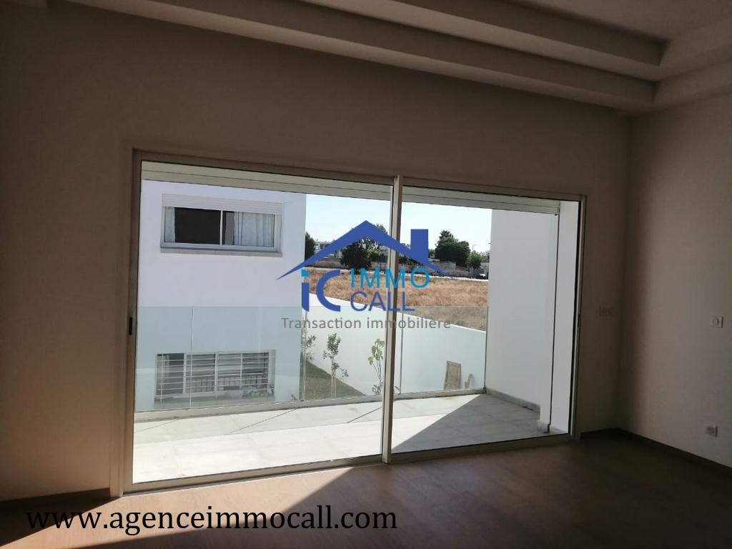 Villa de 450m² NEUVE en location à Souissi — 5