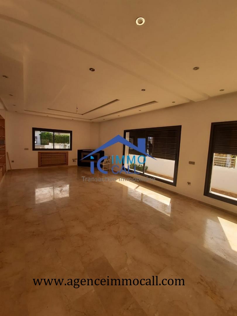 à LOUER Villa vide avec 4 chambres à Hay Riad — 3