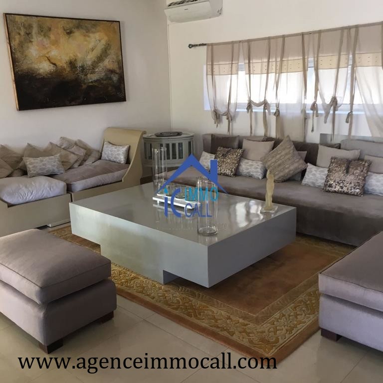 Villa meublée de 500 m² à LOUER à Hay Riad