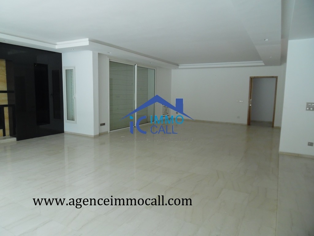 Villa 2000 m² f Souissi — 10
