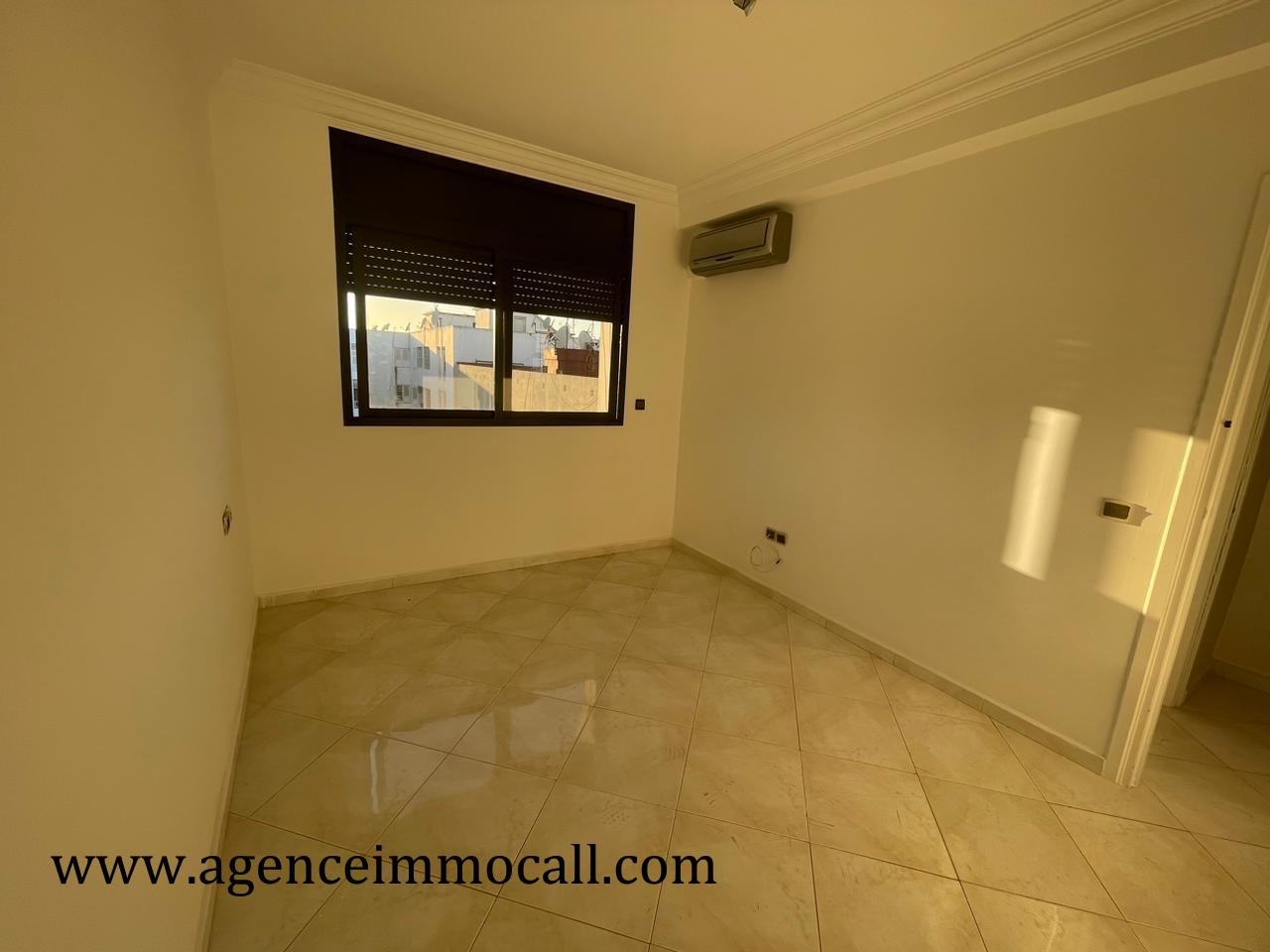 Appartement de luxe en location à Agdal — 3