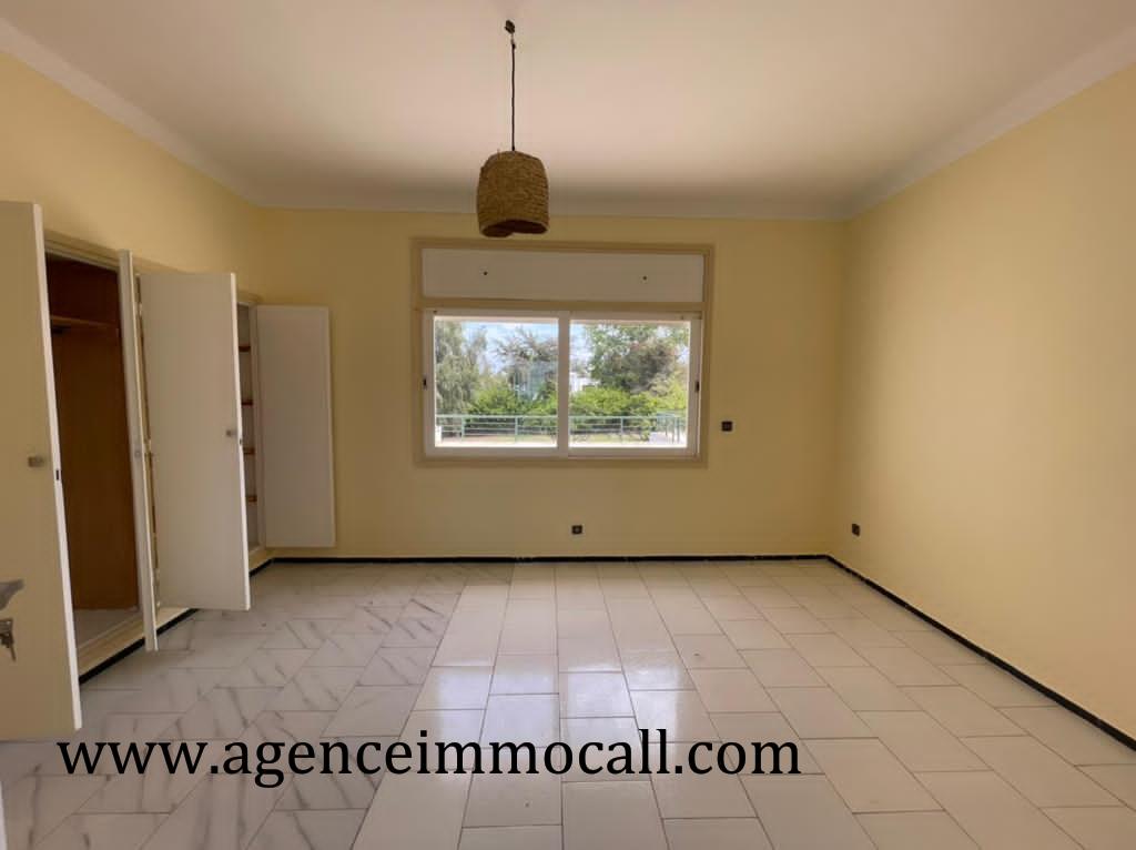 Villa de luxe à louer située à SOUISSI - Rabat — 5