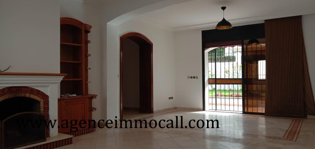 Villa à louer au quartier Agdal-Rabat — 2
