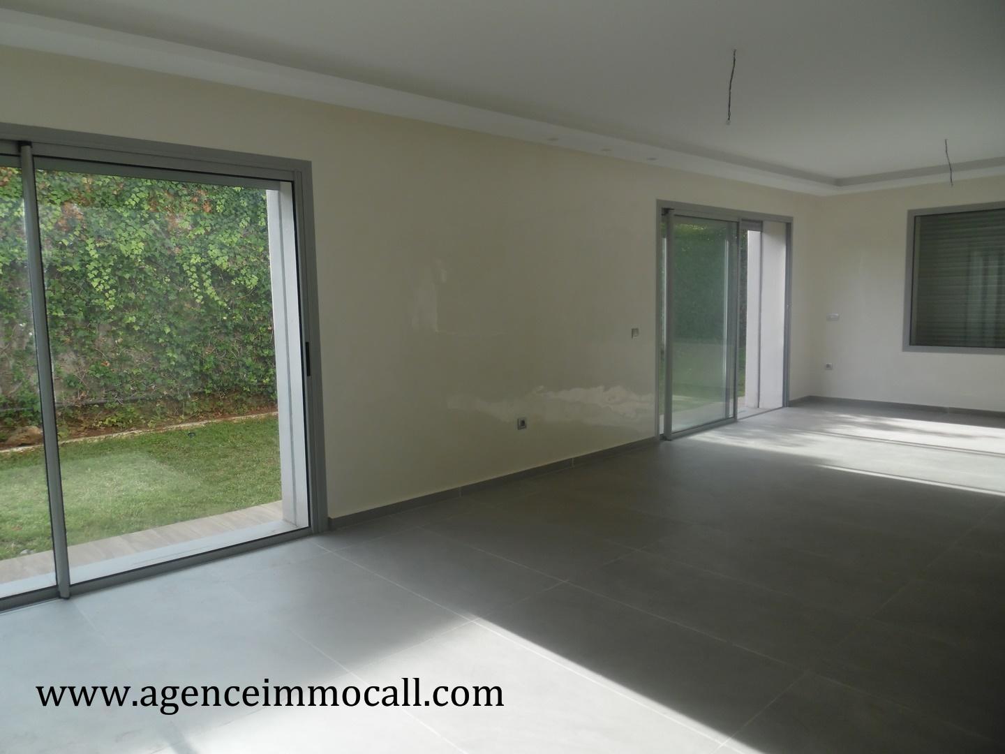 Villa à louer au quartier SOUISSI-Rabat — 3