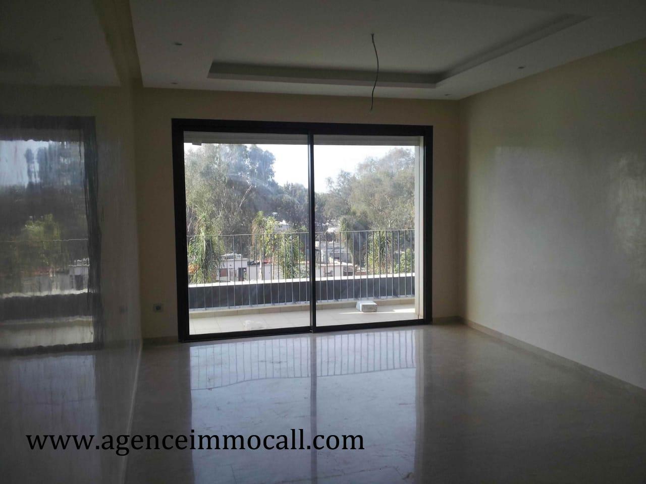 Appartement sans vis-à-vis en location à Hay Riad