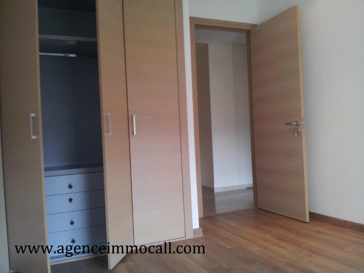 Appartement sans vis-à-vis en location à Hay Riad — 6