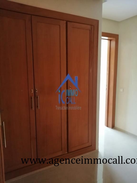 en LOCATION villa usage bureau  à SOUISSI — 6