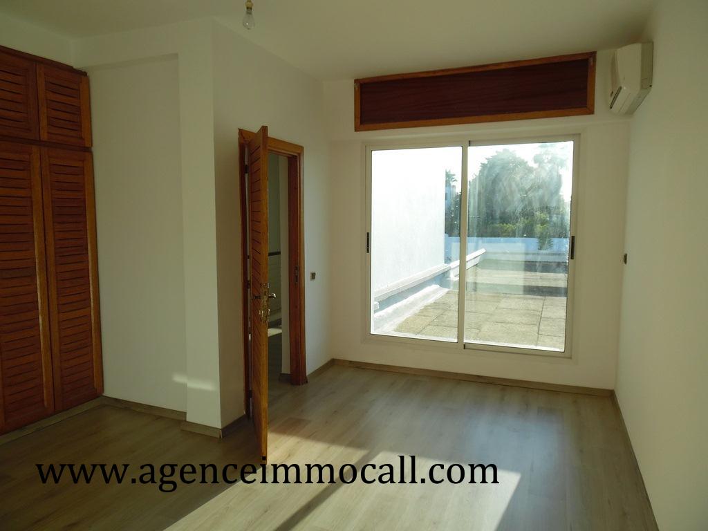 Villa de luxe à louer située à SOUISSI - Rabat — 6