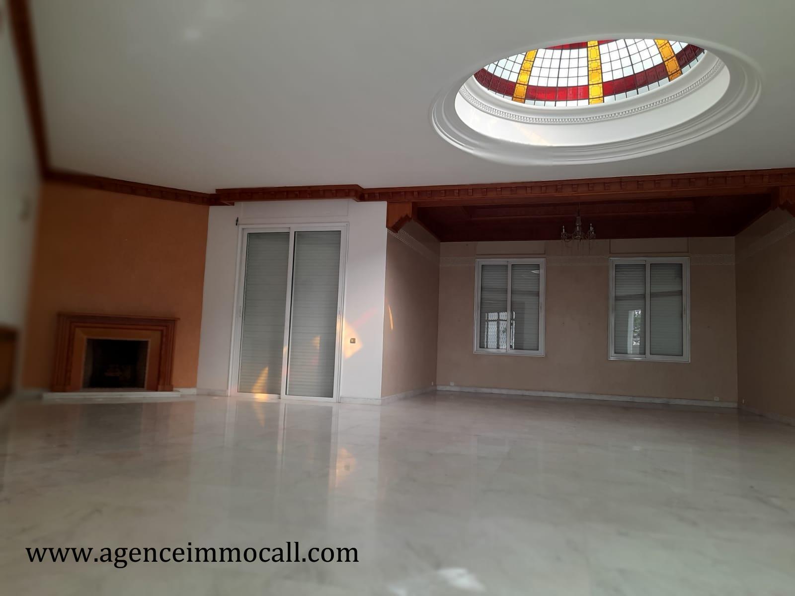 Villa à louer au quartier SOUISSI-Rabat — 3