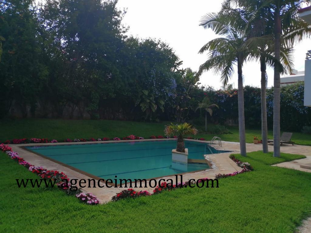 Villa en location à Souissi - Rabat — 4