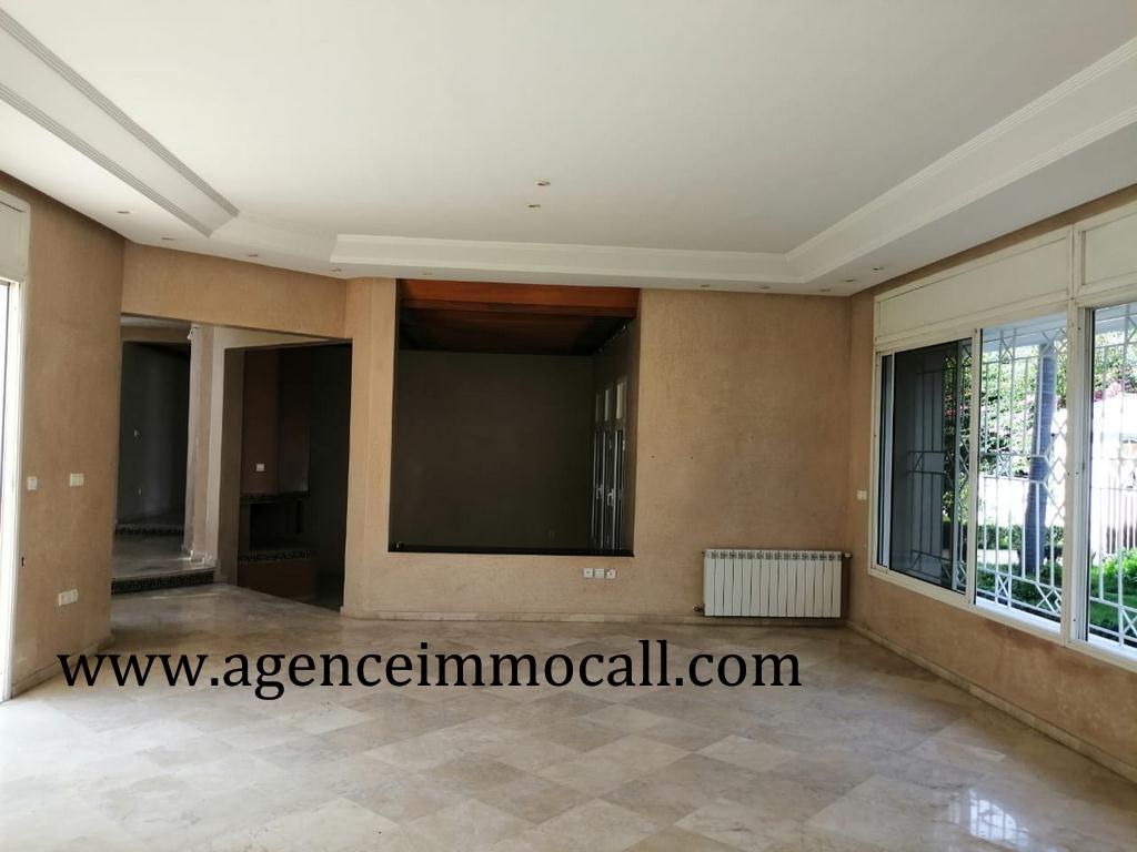 Villa en location à Souissi - Rabat — 5