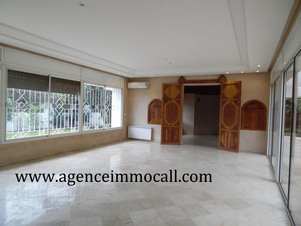Villa en location à Souissi - Rabat — 6