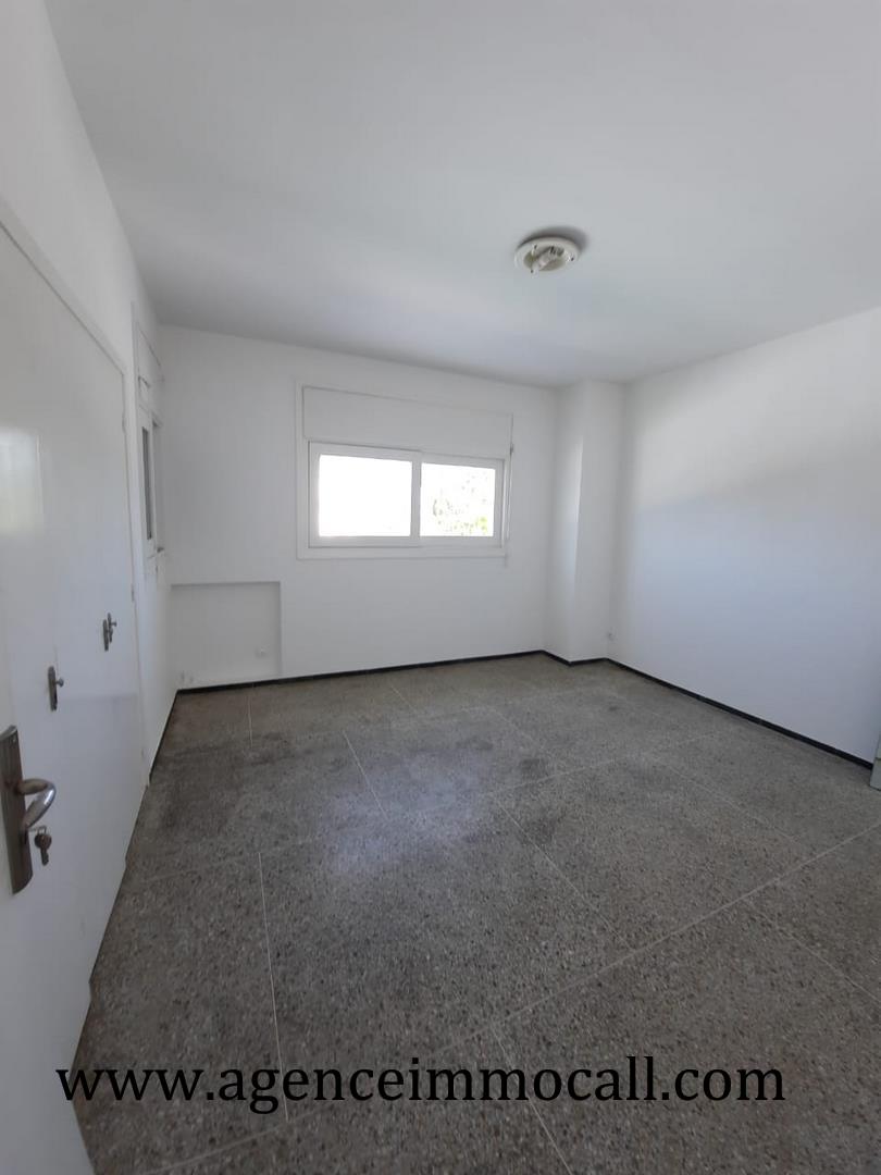 Villa à louer au quartier SOUISSI-Rabat — 5