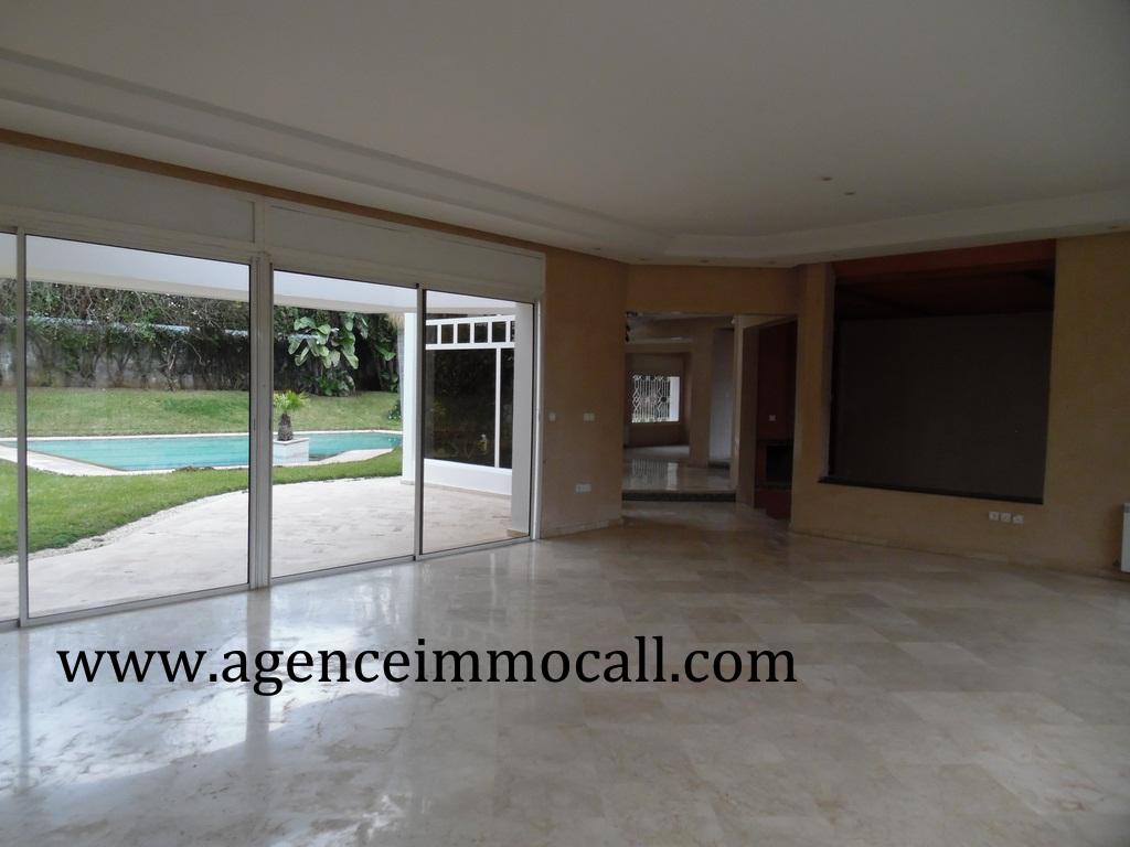 Villa en location à Souissi - Rabat — 3