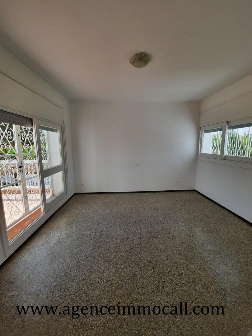 Villa à louer au quartier SOUISSI-Rabat — 4
