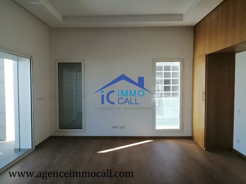 Villa de 450m² NEUVE en location à Souissi — 4