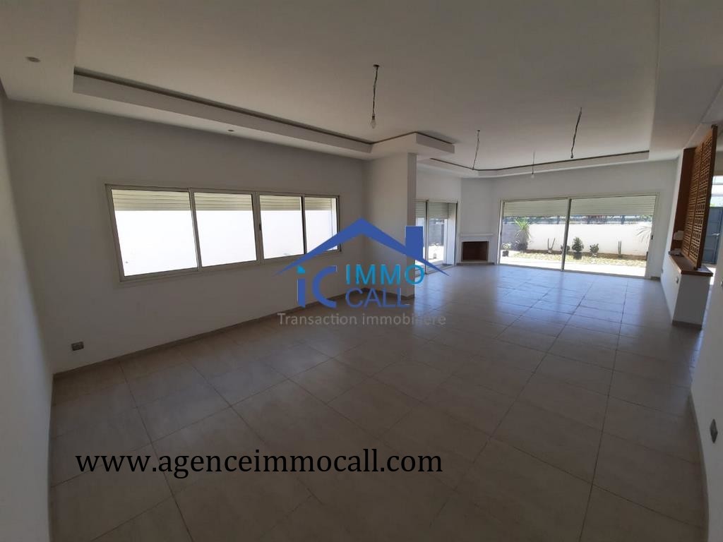 en LOCATION villa neuve à SOUISSI — 6