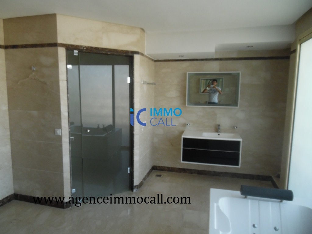 Villa 2000 m² à Souissi — 10