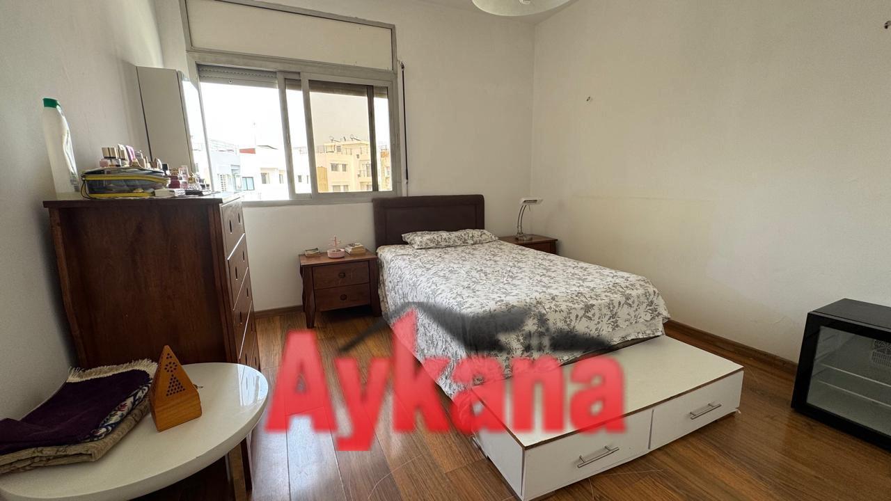 Joli Appartement à Rafraîchir à Vendre Bas Agdal — 2