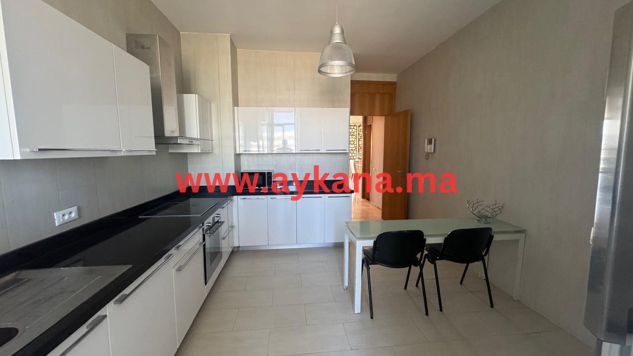 Appartement 220 m² à La Marina Salé — 9
