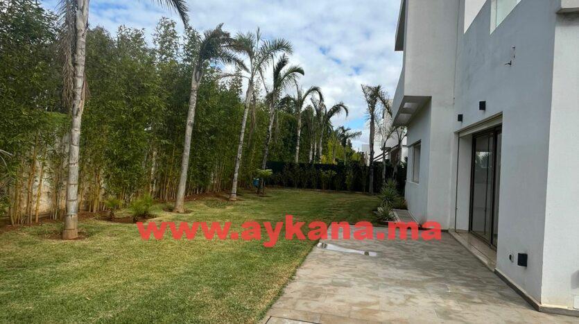 Villa 685 m² à El Menzeh — 3
