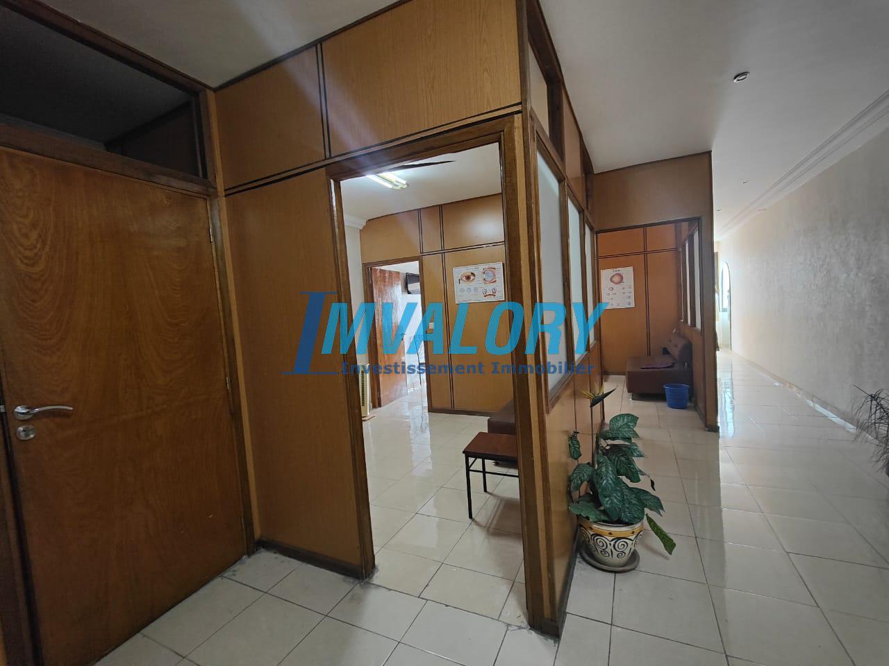 BUREAU A VENDRE PLEIN CENTRE ANFA — 2