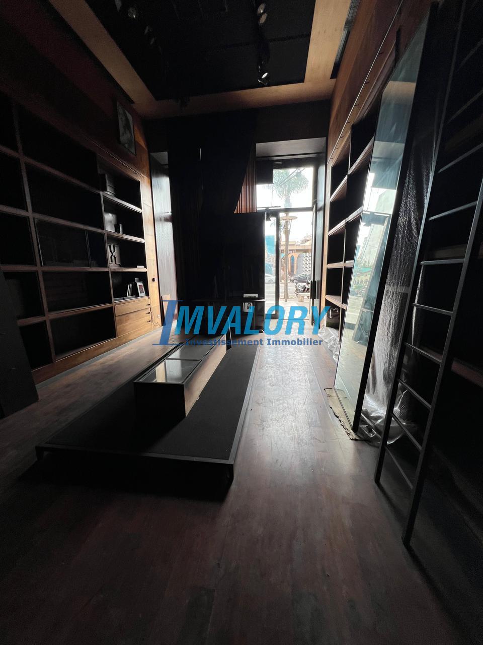 A louer local commercial 256M² BD Massira