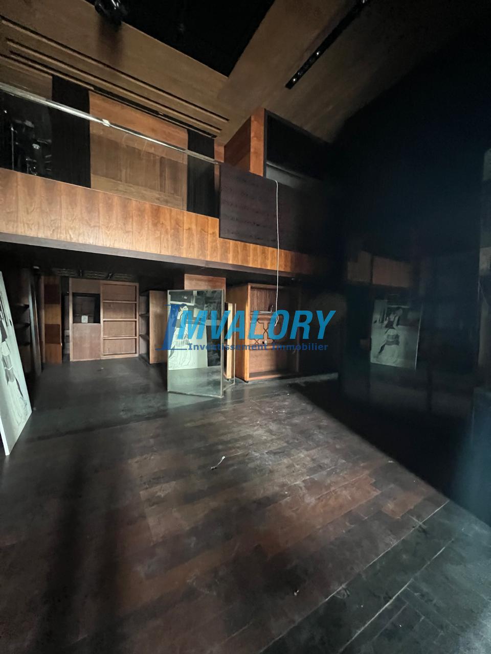 A louer local commercial 256M² BD Massira — 3