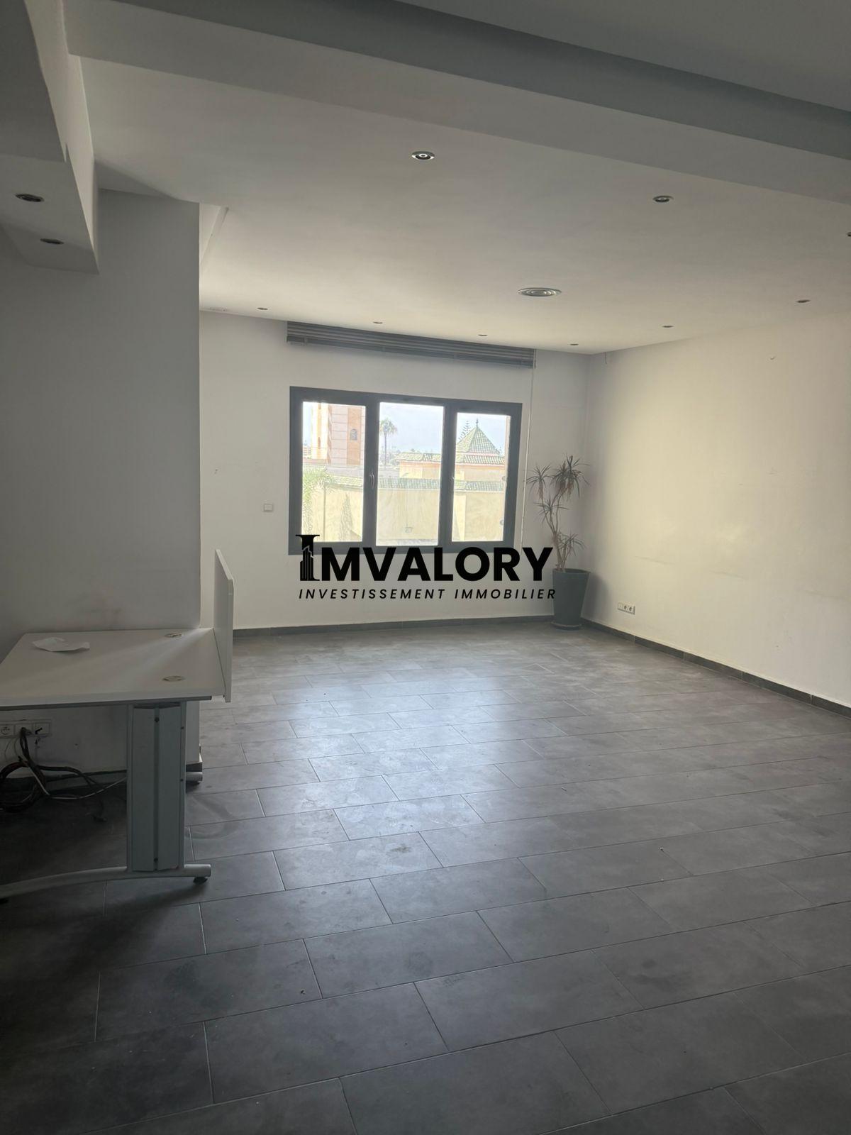 Bureau 98 m² à CIL — 7