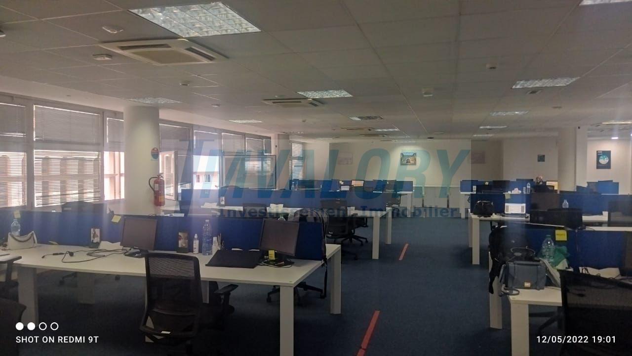 A louer bureau 600m² BD MED V — 4