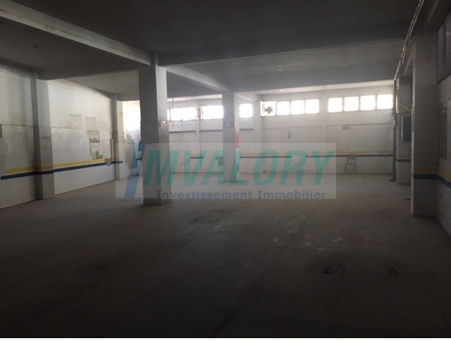 A vendre Immeuble 3400m² Multi-usage Oulfa — 2