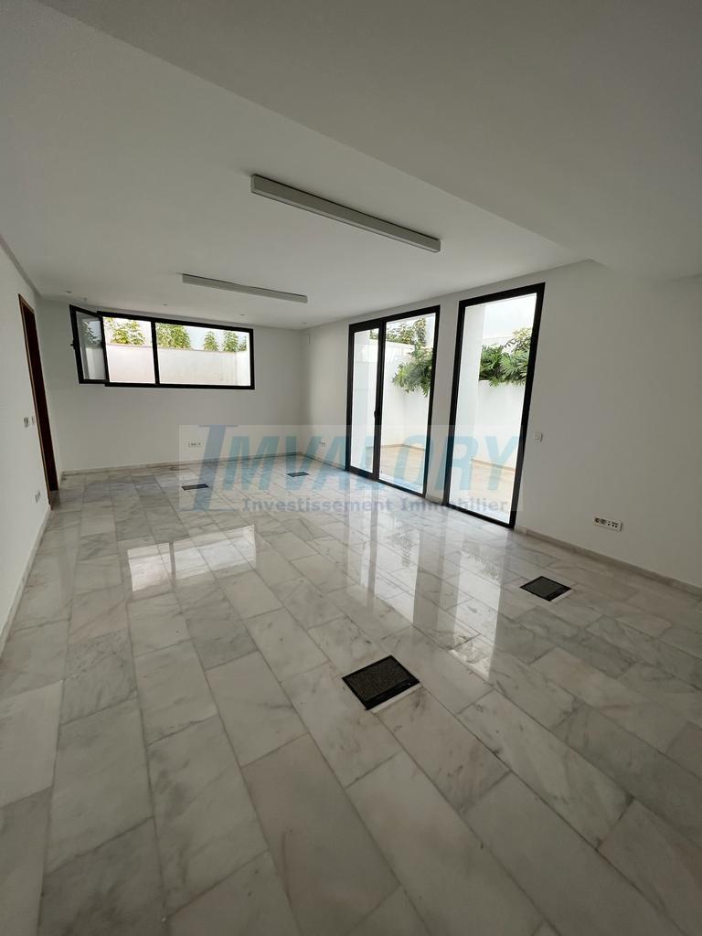 Villa 300 m² à CIL — 10