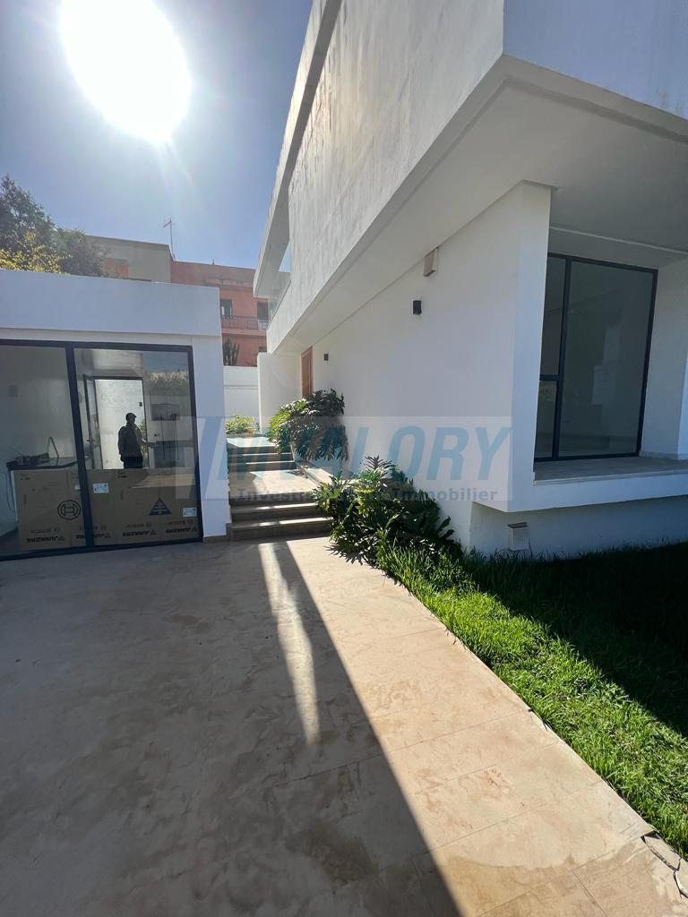 Villa 300 m² à CIL — 2